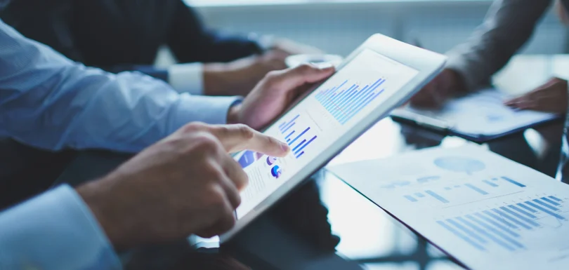 Business owner choosing the best digital marketing company – DigitalTaken