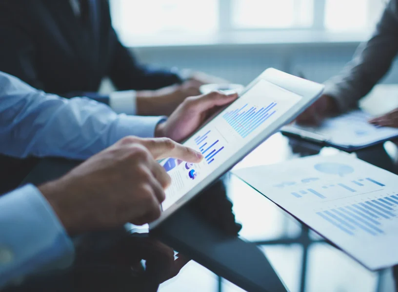 Business owner choosing the best digital marketing company – DigitalTaken